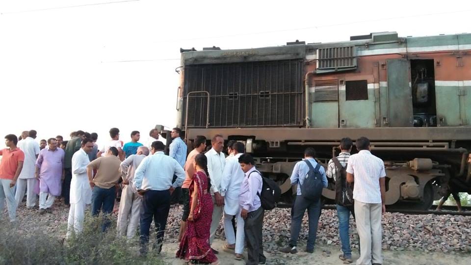 Train accident in tohana fatehabad, road roller driver death 
