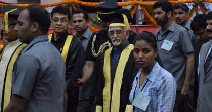 Ex vice president Hamid Ansari targeted modi govt on his last statement
