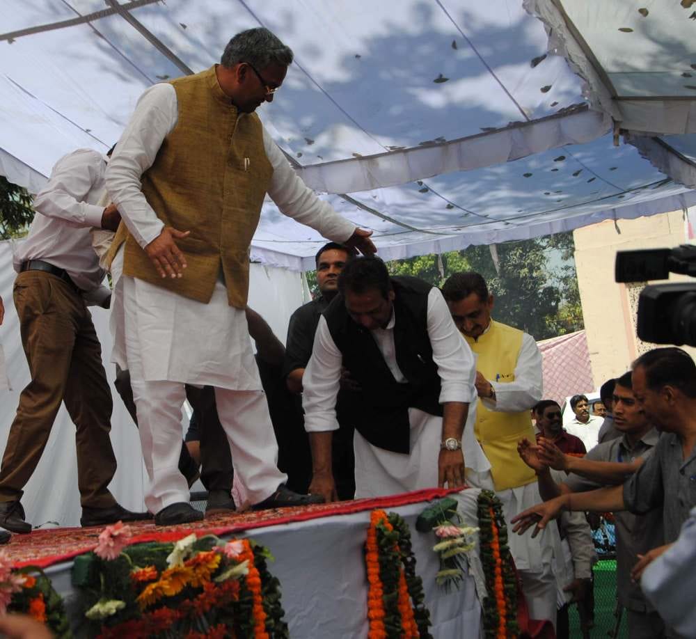 cm activeness save dehradun mayor vinod chamoli