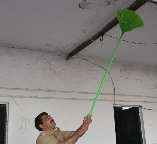 Change in administration after change, police including officials in police stations, see photos 