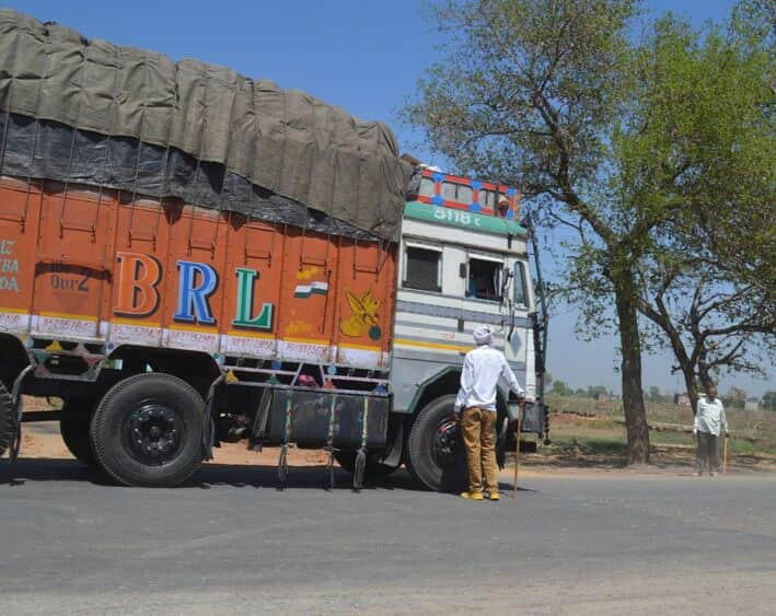 overload trucks illegal recovery racket busted at gorakhpur, big reveal after RTO shocked