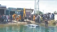 car, caught, canal, washing, removed, crane, fatehabad
