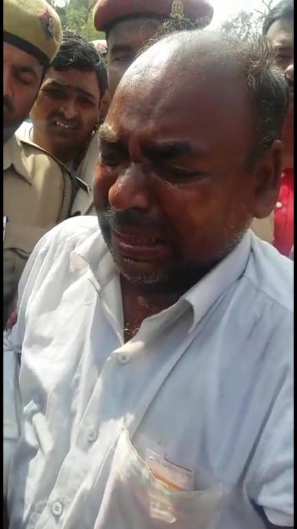 Man tried to burn himself at the gate of Gorakhnath temple