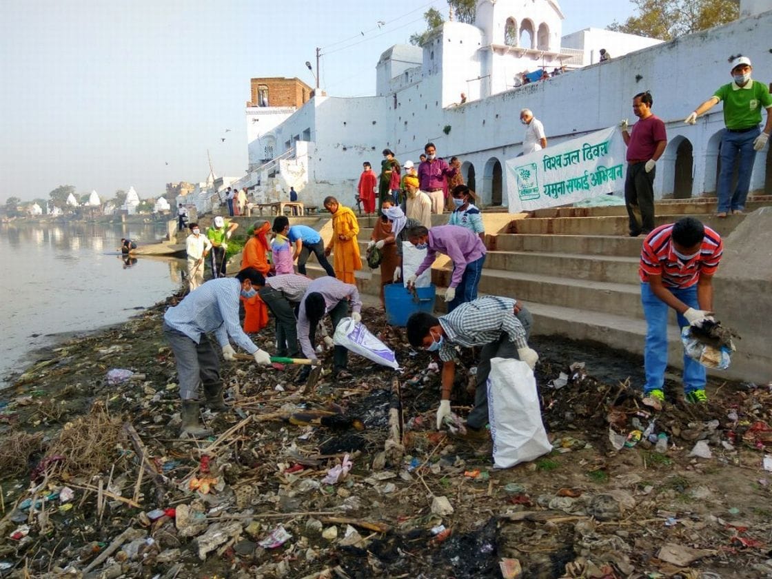 Environment Friend Cleaned Yamuna Ghats