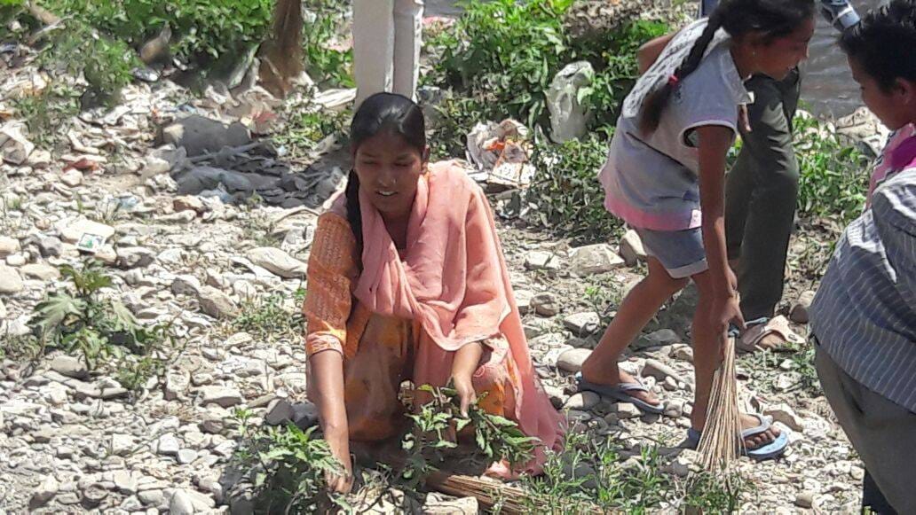 gayatri pegwal clean rispana river with family