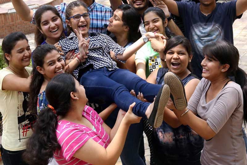 IIT BHU conduct only one mid term exam for student benefit