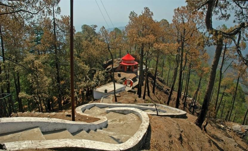 mysterious devi temple in uttarakhand