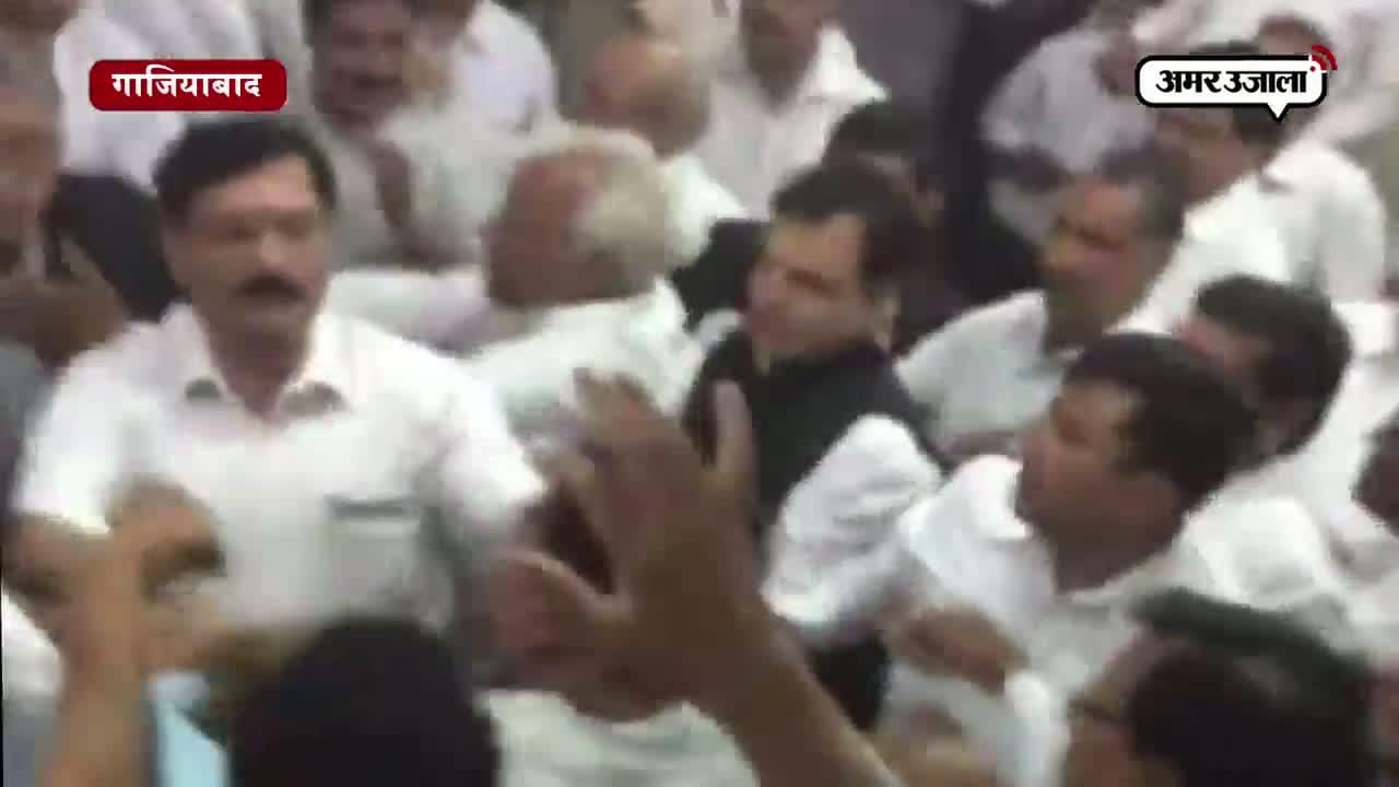 वकील