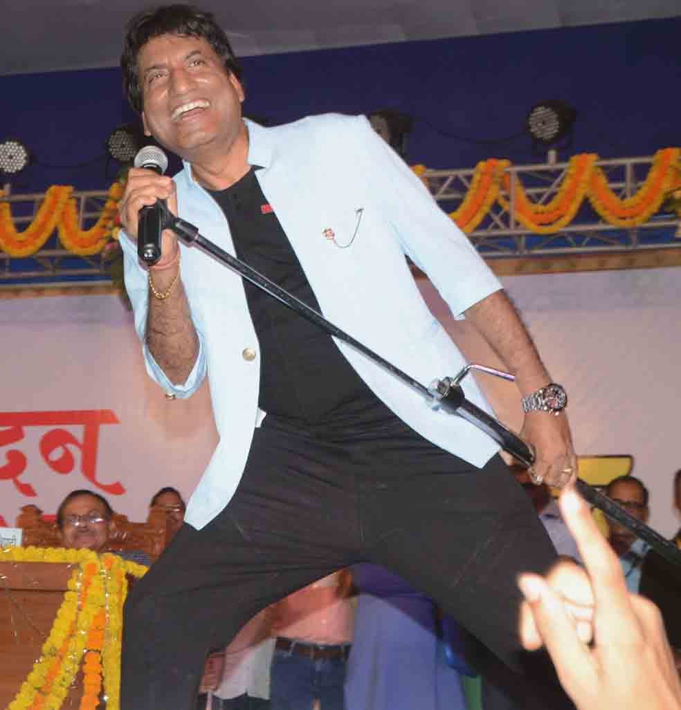 bhu annual fest spanadn start, raju srivastav makes joke first day