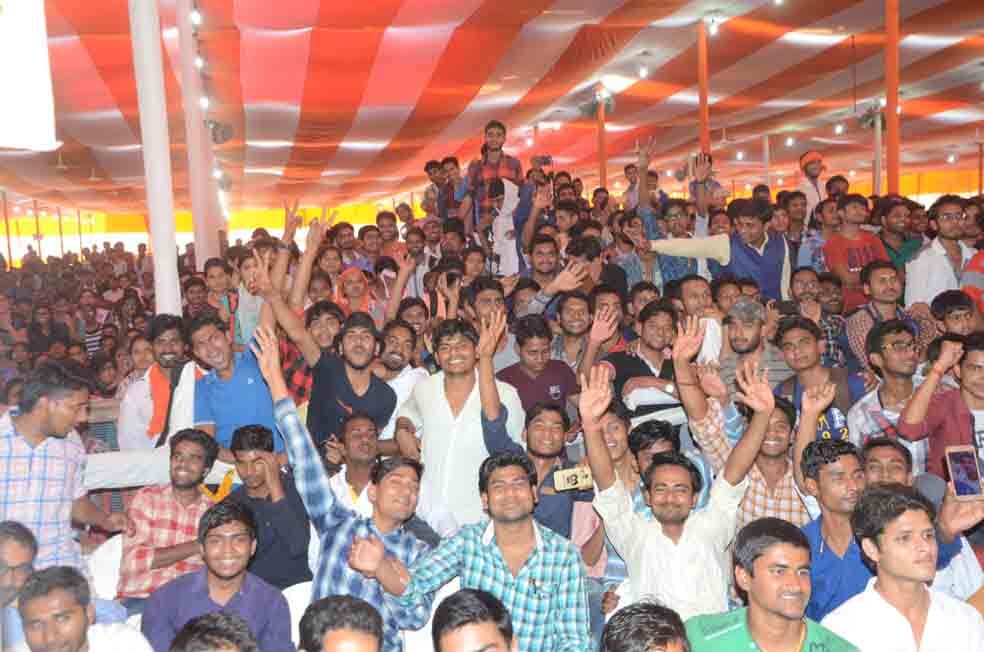 bhu annual fest spanadn start, raju srivastav makes joke first day