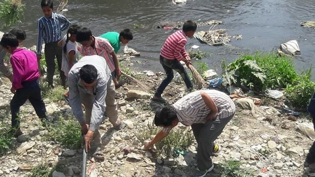 gayatri pegwal clean rispana river with family