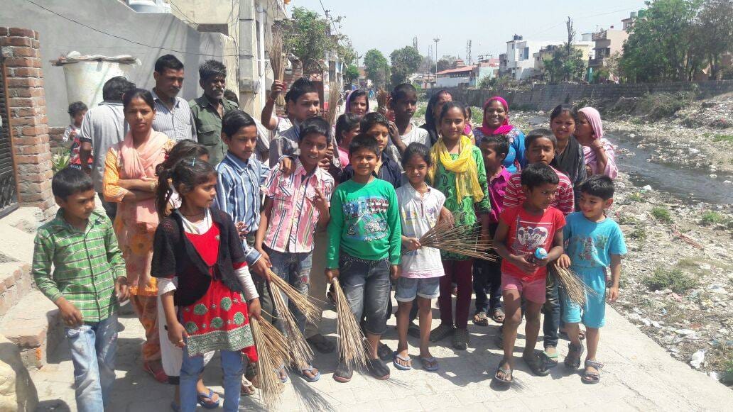 gayatri pegwal clean rispana river with family