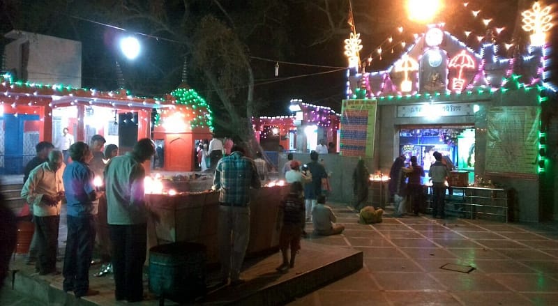 saja devee maan ka darabaar, goonjegee jayakaar