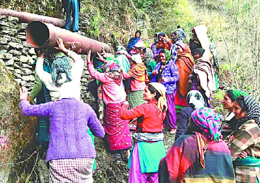 Ureeda Hua Fail, Women Show Pride