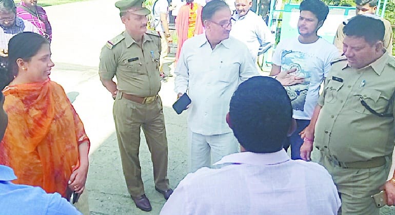 Khwi swords about the post of Principal of JV College