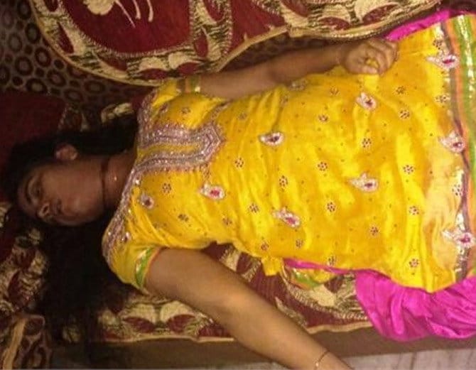 3 years old boy told about father killed his mother