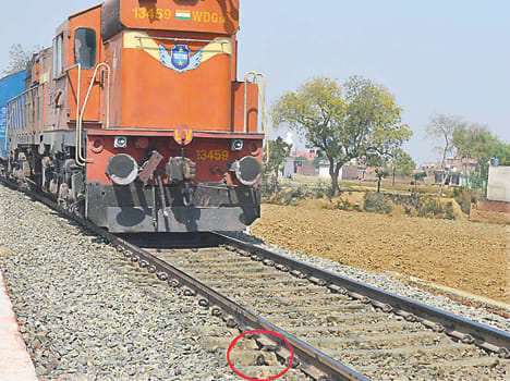 18 tracks of track between Farrukhabad-Fatehgarh station