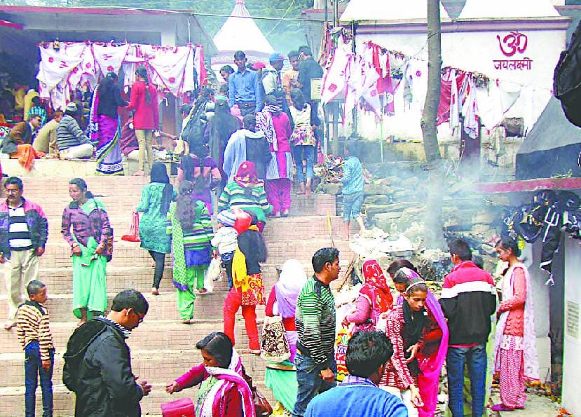 The devotees in the first Navaratri temple