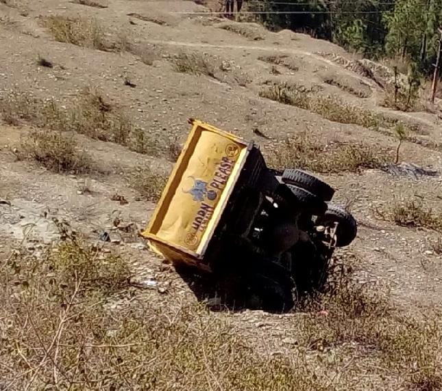 Dumpster collapses in suburban, driver dies