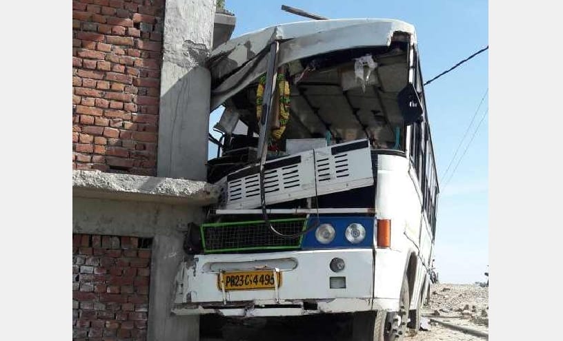 Piligrim Bus Accident at Bilaspur, 40 Injured.