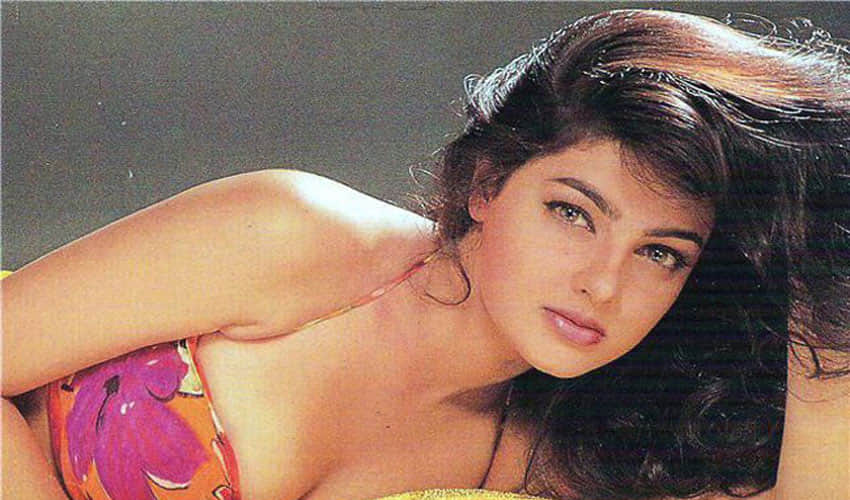 these 90s actress did hot scene in bollywood movies