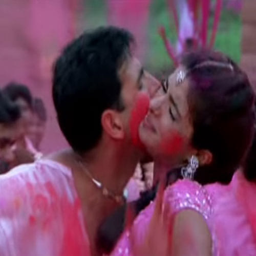 Akshay Kumar Says Girl Should Hit Back To Molester, Forgot His Own Films