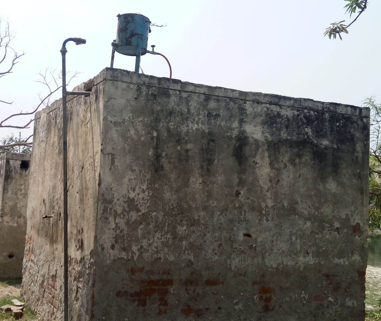 No water supply, water tank shabby