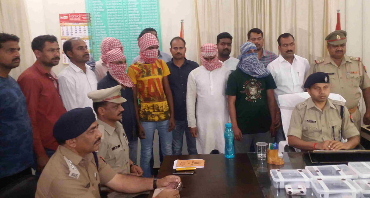 6 weapon sellers caught