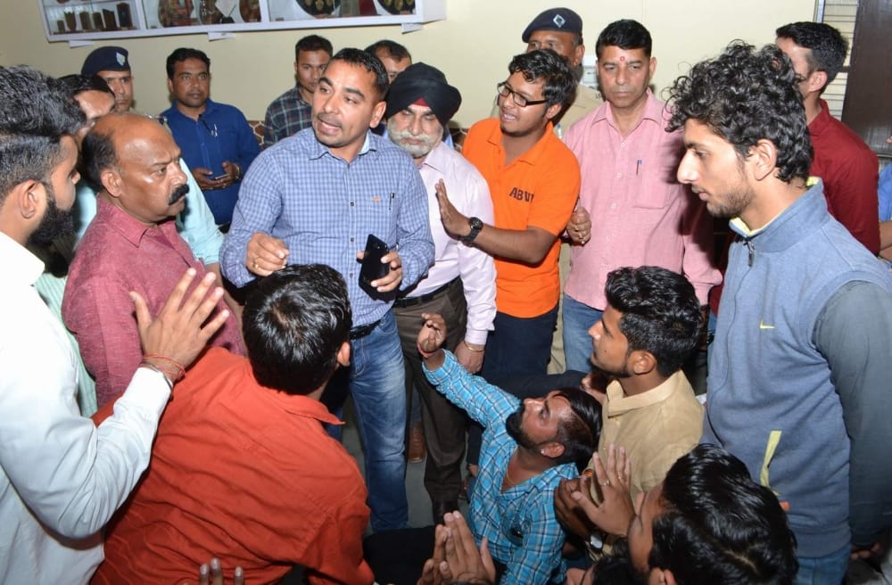 argument between Student leaders and school administration