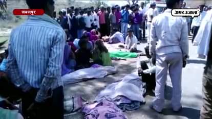 Overloaded Mini truck had mishap in Jabalpur 