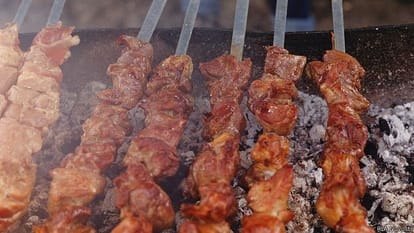 hat do the ancient texts, the traditions, on the meat sauces of Indians?