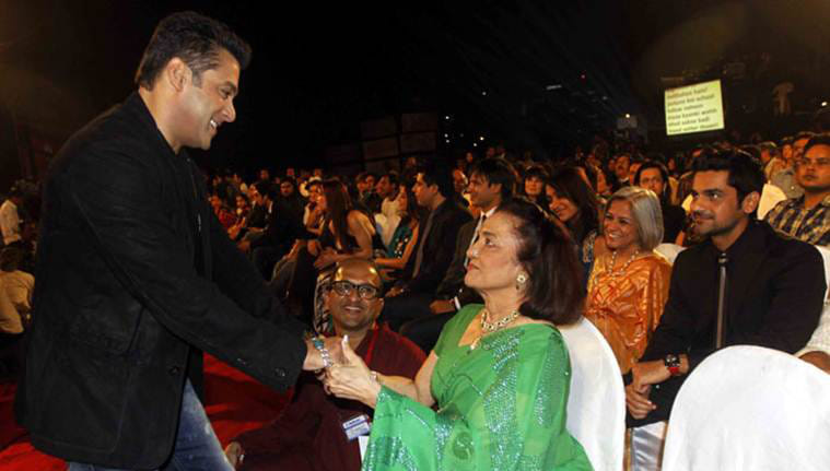Salman Khan to launch yesteryear actress Asha Parekh's biography 'The Hit Girl'