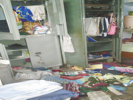 Rs 5.25 lakh theft of the doctor's house