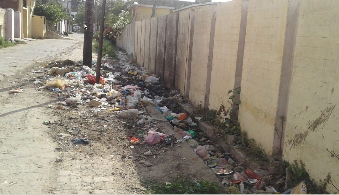 Do not tell why the city is not cleaned