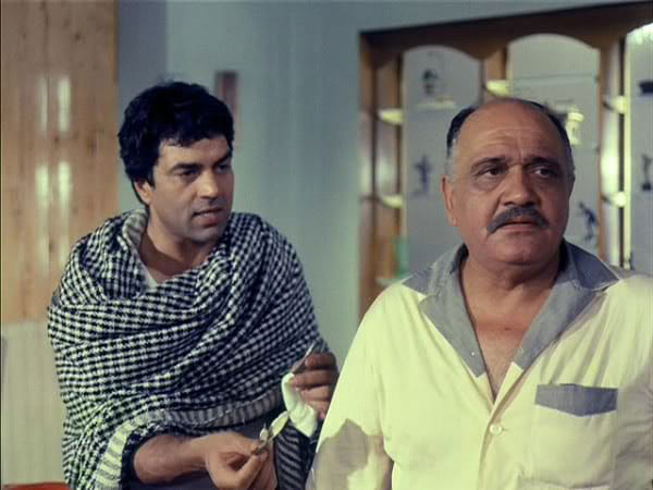 When Hrishikesh Mukherjee scolded Amitabh Bachchan, Dharmendra during 'Chupke Chupke' shooting