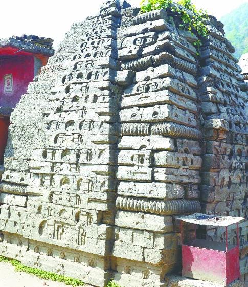 Ancient Temple of the Thames Surrounded by Danger