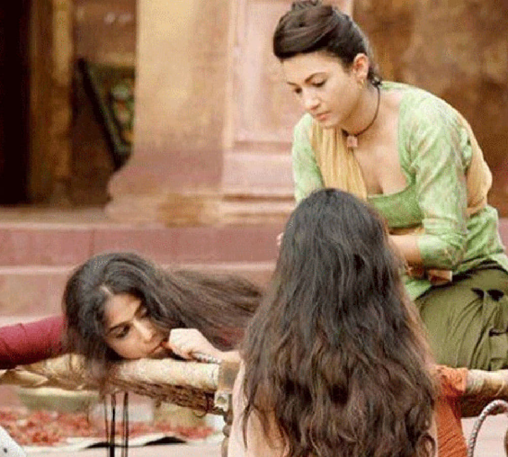 5 reasons why begum jaan is disliked by pakistan