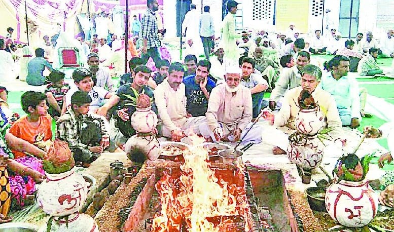 Hindu-Muslims make a vow of sacrifice on the new consolidation