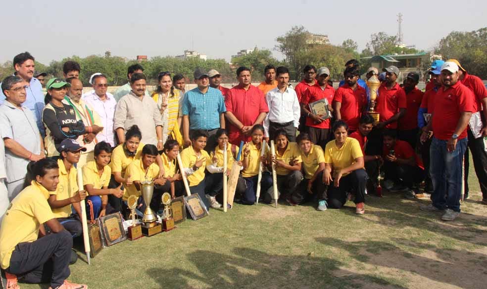 up become champion in 25th fedration cup tenis ball cup cricket