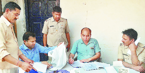 Helth Department raid in a clinic