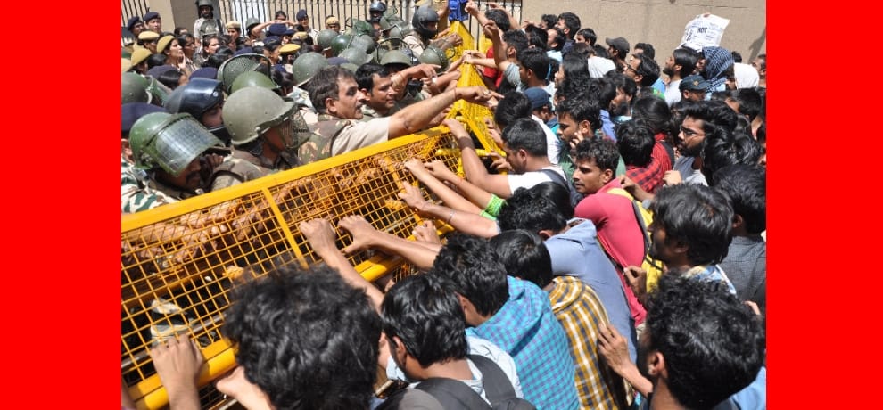 jnu students and teachers union protest against ugc notification 2016