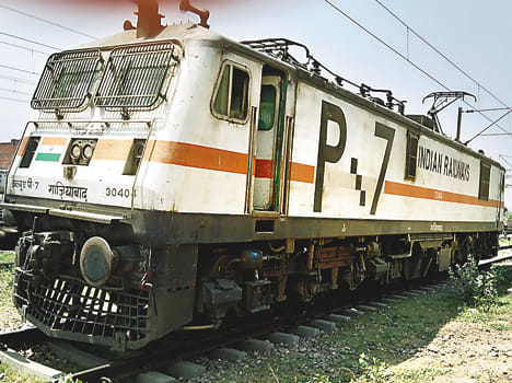 purushottam express devided in two parts