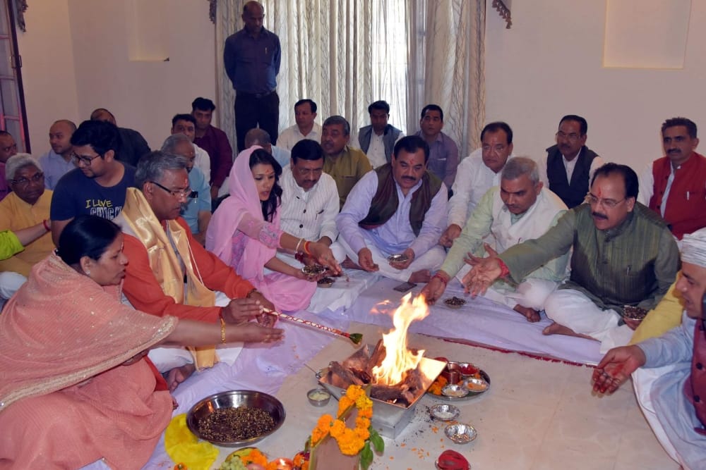uttarakhand cm trivendra enter in cm house