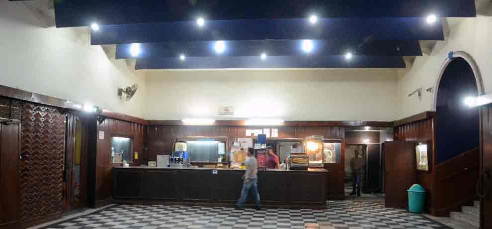 delhi regal cinema will be closed from today on wards 
