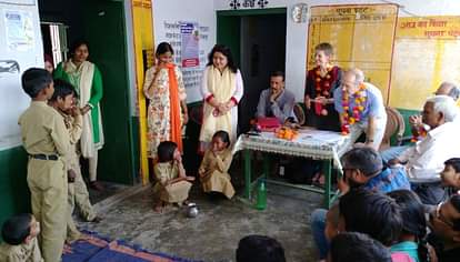 Members of international organisation meet to school childrens in lucknow