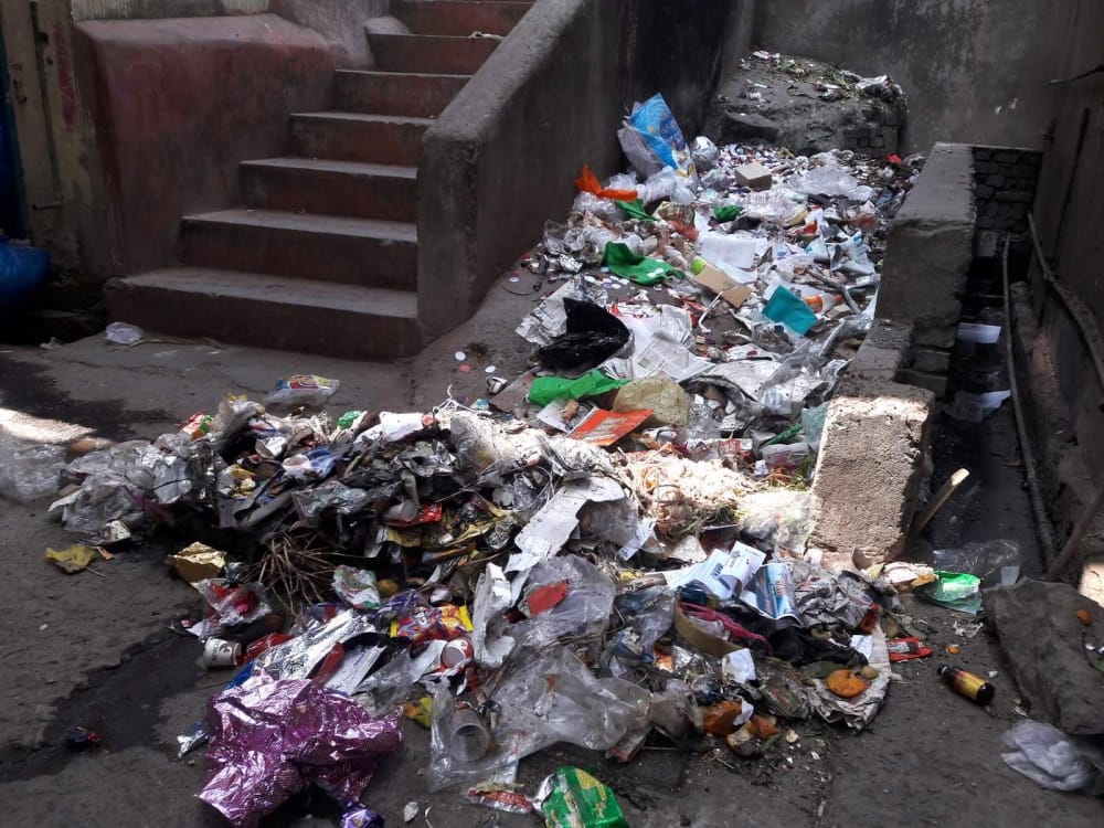 SDM kotdwar done cleanliness campaign in Tehsil campus 