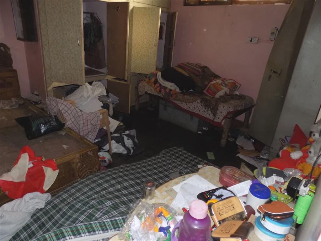House left for fear of police in Hathras, thieves broke