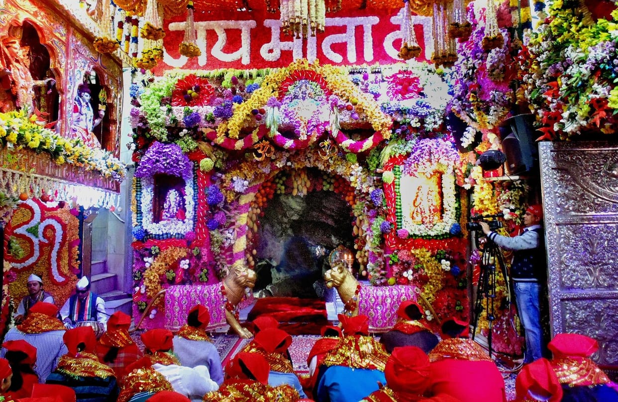 mahayagya ends in vaishno devi temple in navratri