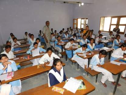 हाईस्कूल में 10159 ने छोड़ी परीक्षा