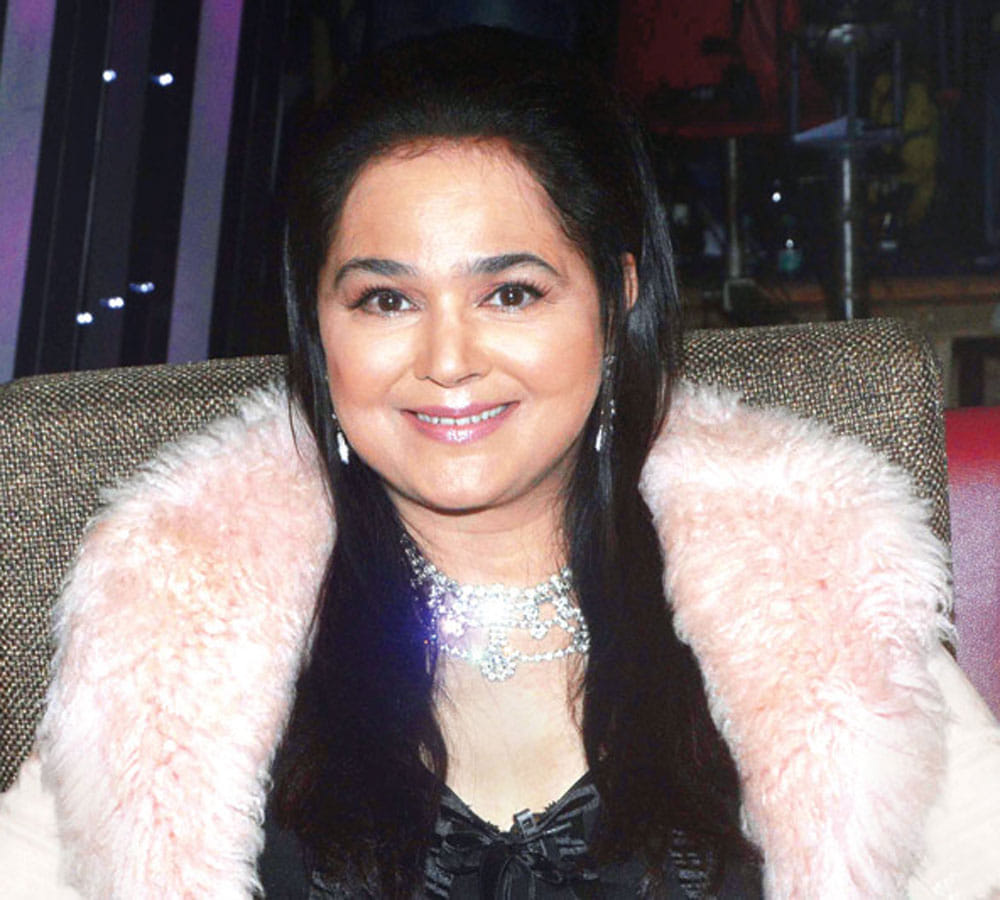 singer alisha chinai quit bollywood
